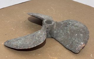 Hélice náutica de bronce antigua
