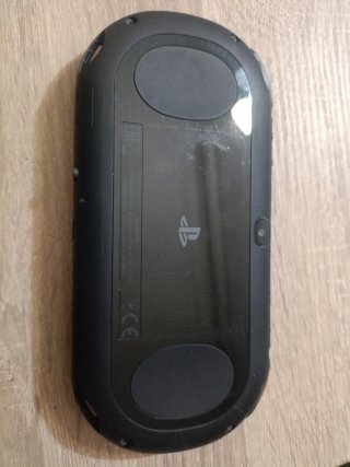 PS Vita 2000 Negra + Funda, Cargador, Tarjeta 8GB