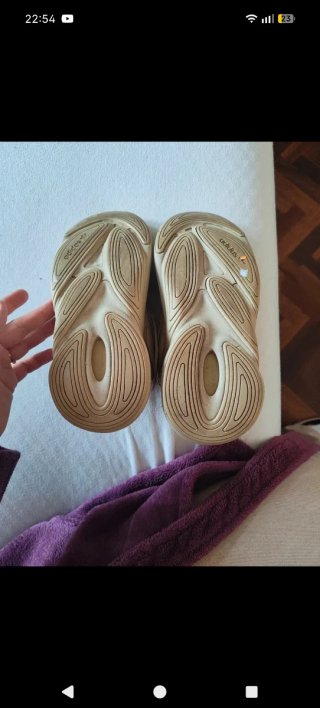 Zapatillas Adidas Ozelia Beige