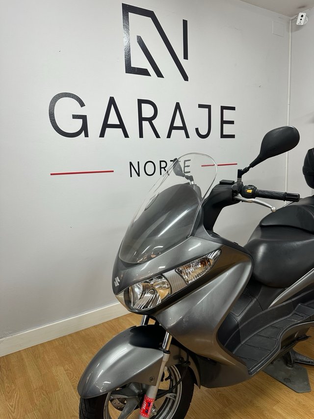 SUZUKI BURGMAN 125