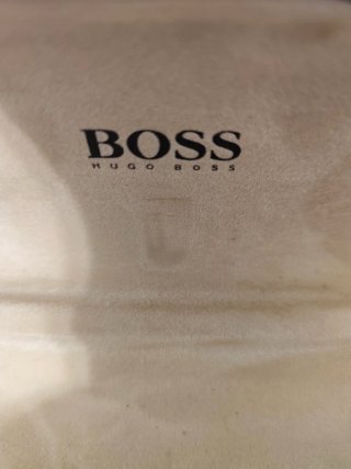 Funda rígida gafas de sol Hugo Boss