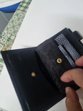 Monedero negro