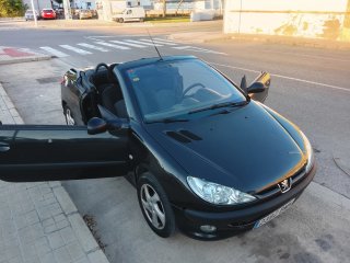206 techo eléctrico, 100km 24años pero mimado