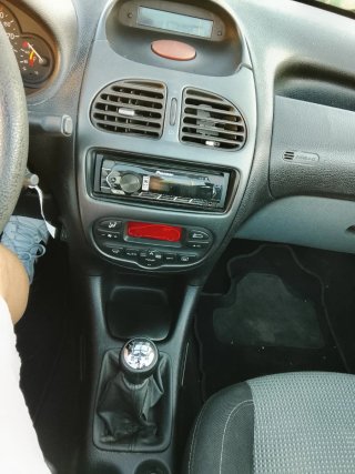 206 techo eléctrico, 100km 24años pero mimado