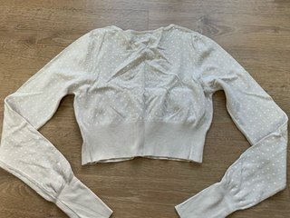 Lote 3 chaquetas de punto cortas. Talla S