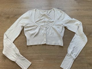 Lote 3 chaquetas de punto cortas. Talla S