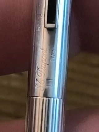 Bolígrafo S.T. Dupont Plateado