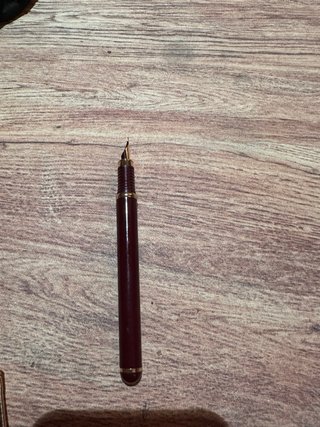 estilográfica STYB dorada