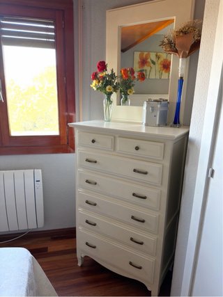 Mueble aparador y espejo salón