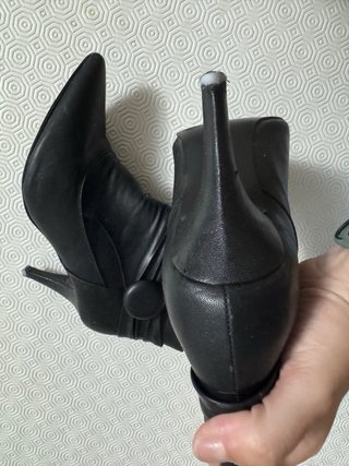 Botines negros tacón
