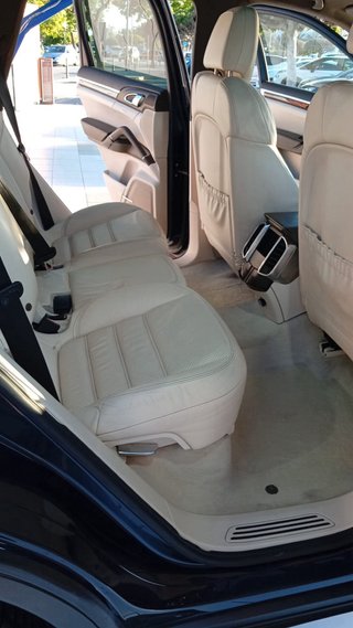 Porsche Cayenne 2010