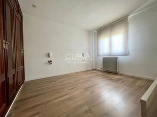 Piso en venta en Joc de la Bola - Camps d'Esports - Ciutat Jardí - Montcada en Lleida