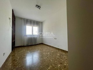 Piso en venta en Joc de la Bola - Camps d'Esports - Ciutat Jardí - Montcada en Lleida
