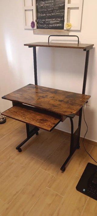 Scrivania con ruote e vassoio