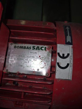 Bomba joke  de agua roja