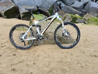 Bicicleta Canyon Nerve AL+9.0