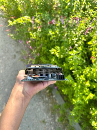 Tarjetas Gráficas ASUS y Gigabyte