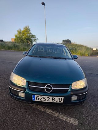 Opel Omega 2.5 V6 Elegance 79599km siempre garaje.