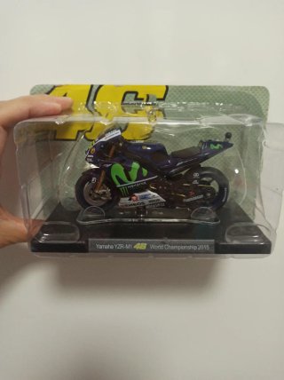 Moto Gp Valentino Rossi Yamaha 2015