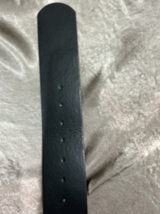 Cintura Nera con Fibbia Dorata