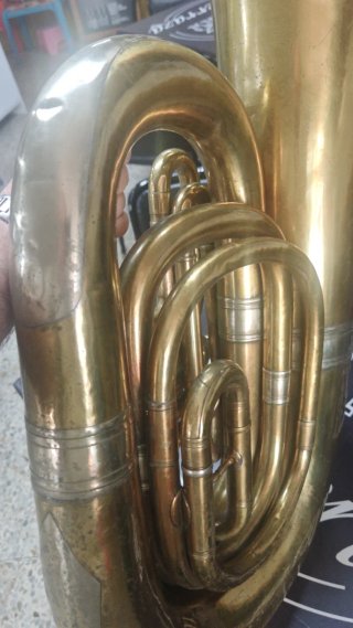 Tuba vintage Antich & Tena en Sib