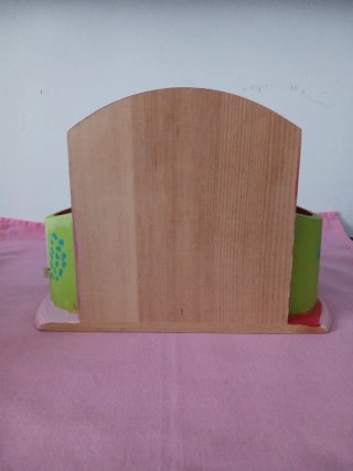 Organizador de escritorio de madera pintado