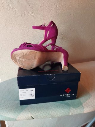 Zapatos de tacón fucsia Daniela Shoes