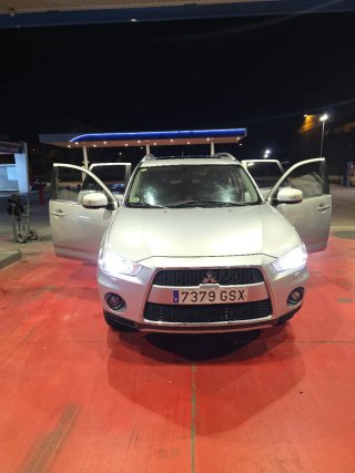 Mitsubishi Outlander 2010