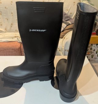 Botas de agua de marca Dulop.n 43 ..geniales para
