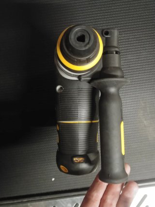 Taladro percutor DEWALT XR DCH273