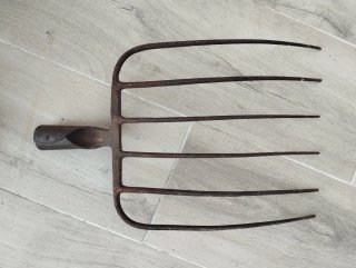 HORCA ANTIGUA DE SEIS PUNTAS