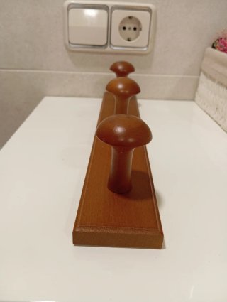 Perchero de madera para pared