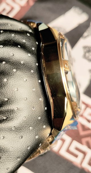 Reloj Diesel nuevo Spiked, dorado