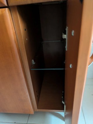 Conjunto Mueble de Baño que incluye lavabo y grifo
