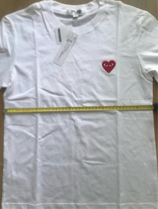 T-shirt Comme des Garçons PLAY Coração Vermelho