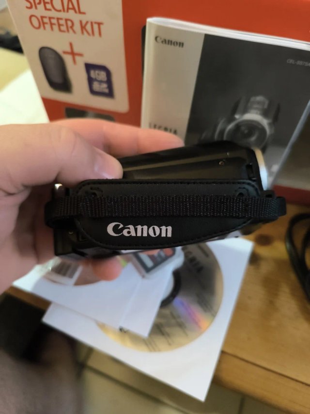 Canon LEGRIA HF R36 Kit Oferta Especial