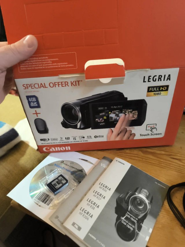 Canon LEGRIA HF R36 Kit Oferta Especial