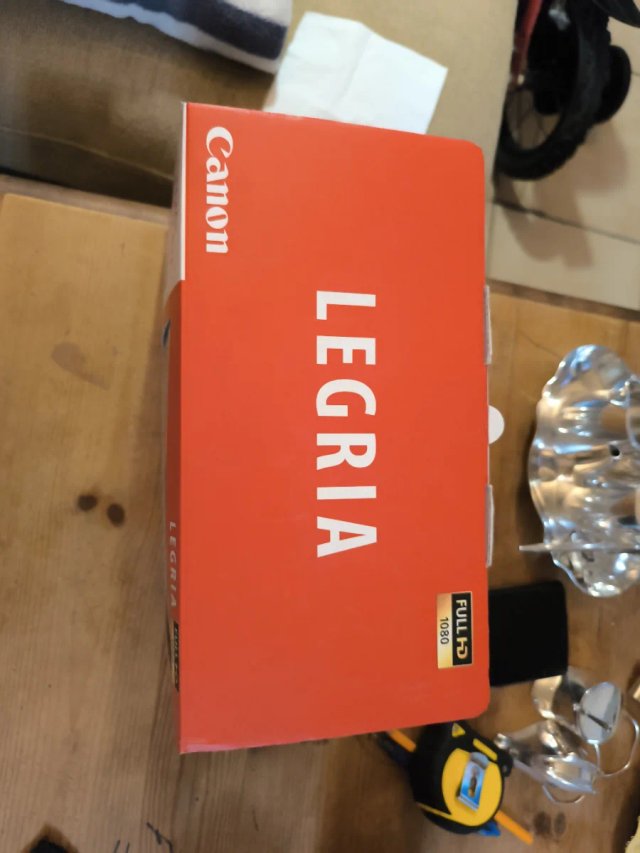 Canon LEGRIA HF R36 Kit Oferta Especial