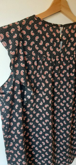 Blusa estampada paisley