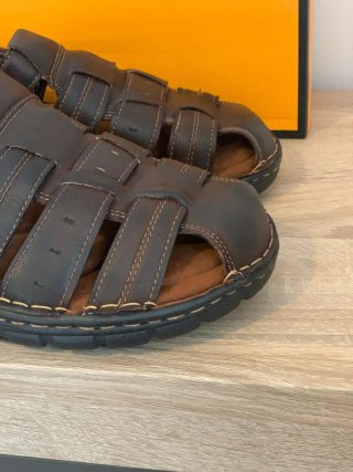 Sandalias hombre de piel. Número 43