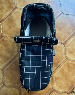 Carrito Gemelar Mountain Buggy con capazo