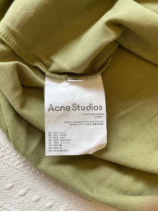 Camiseta Acne Studios Stockholm 1996 Verde Oliva