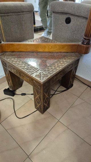 Tavolo ausiliario in legno e pietra