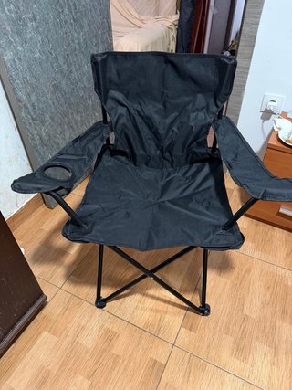 Silla plegable negra para playa o camping
