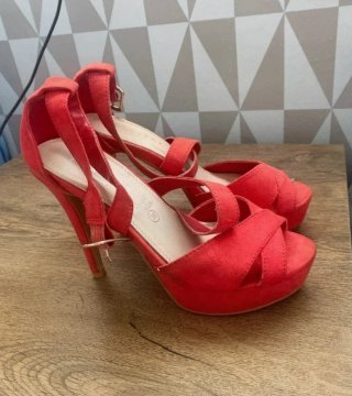 Sandalias Rojas