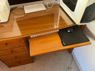 Mesa de estudio madera y cristal