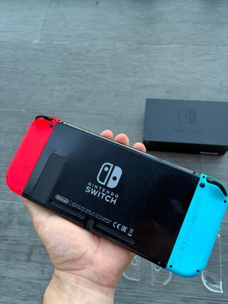 Nintendo Switch Console Completa