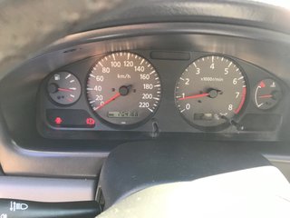 Nissan Almera 1.8 cc gasolina