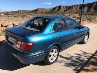 Nissan Almera 1.8 cc gasolina