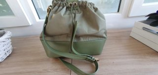 Bolso de mano y bandolera verde